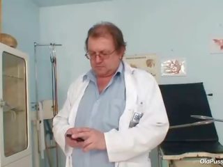 Grande tetas gorda mãe rosana ginecomastia médicos homem exame